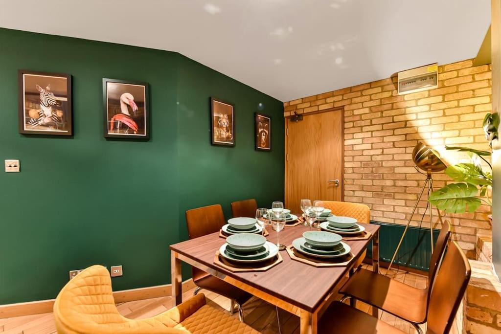 Spacious 2 Bed Urban Jungle Flat, Central Londra Dış mekan fotoğraf