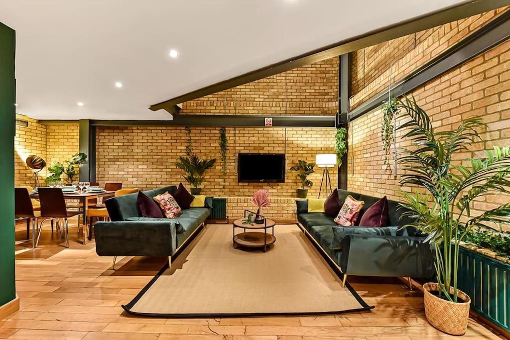 Spacious 2 Bed Urban Jungle Flat, Central Londra Dış mekan fotoğraf