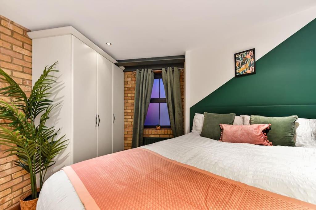 Spacious 2 Bed Urban Jungle Flat, Central Londra Dış mekan fotoğraf