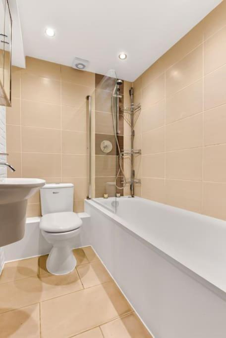 Spacious 2 Bed Urban Jungle Flat, Central Londra Dış mekan fotoğraf